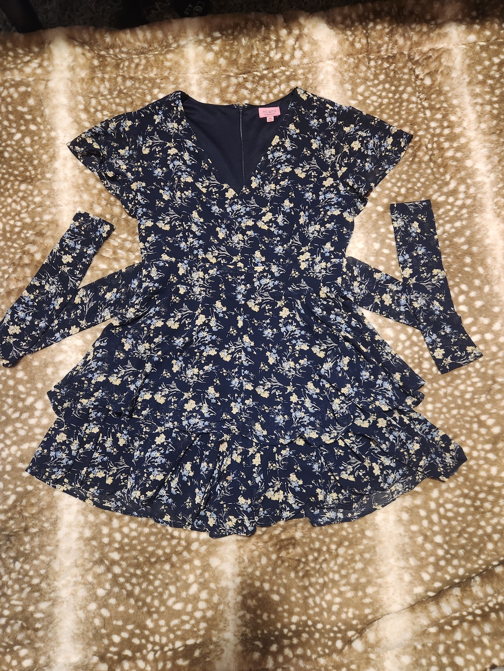 Mi Ami Navy Blue floral romper V Neck